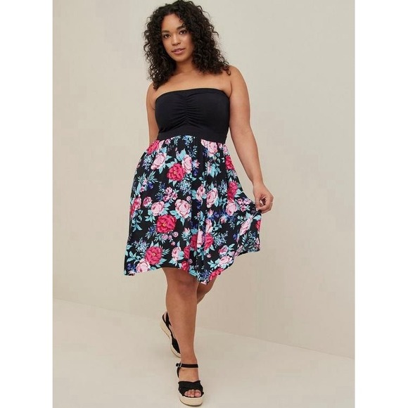 torrid Dresses & Skirts - Torrid Mini Challis Hanky Hem Dress 2 Floral Garden Party Strapless Feminine